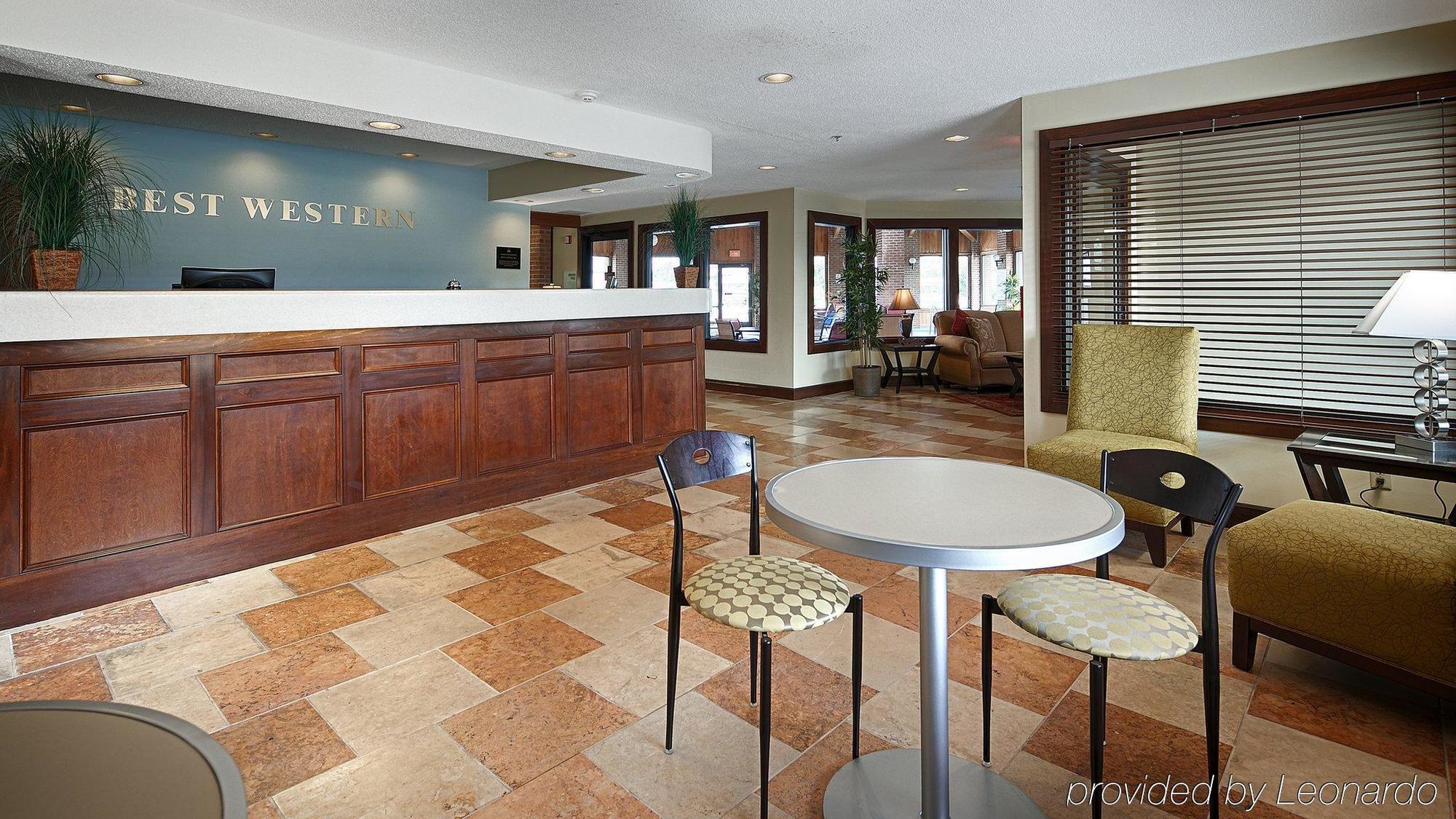Best Western Norwalk Exterior photo