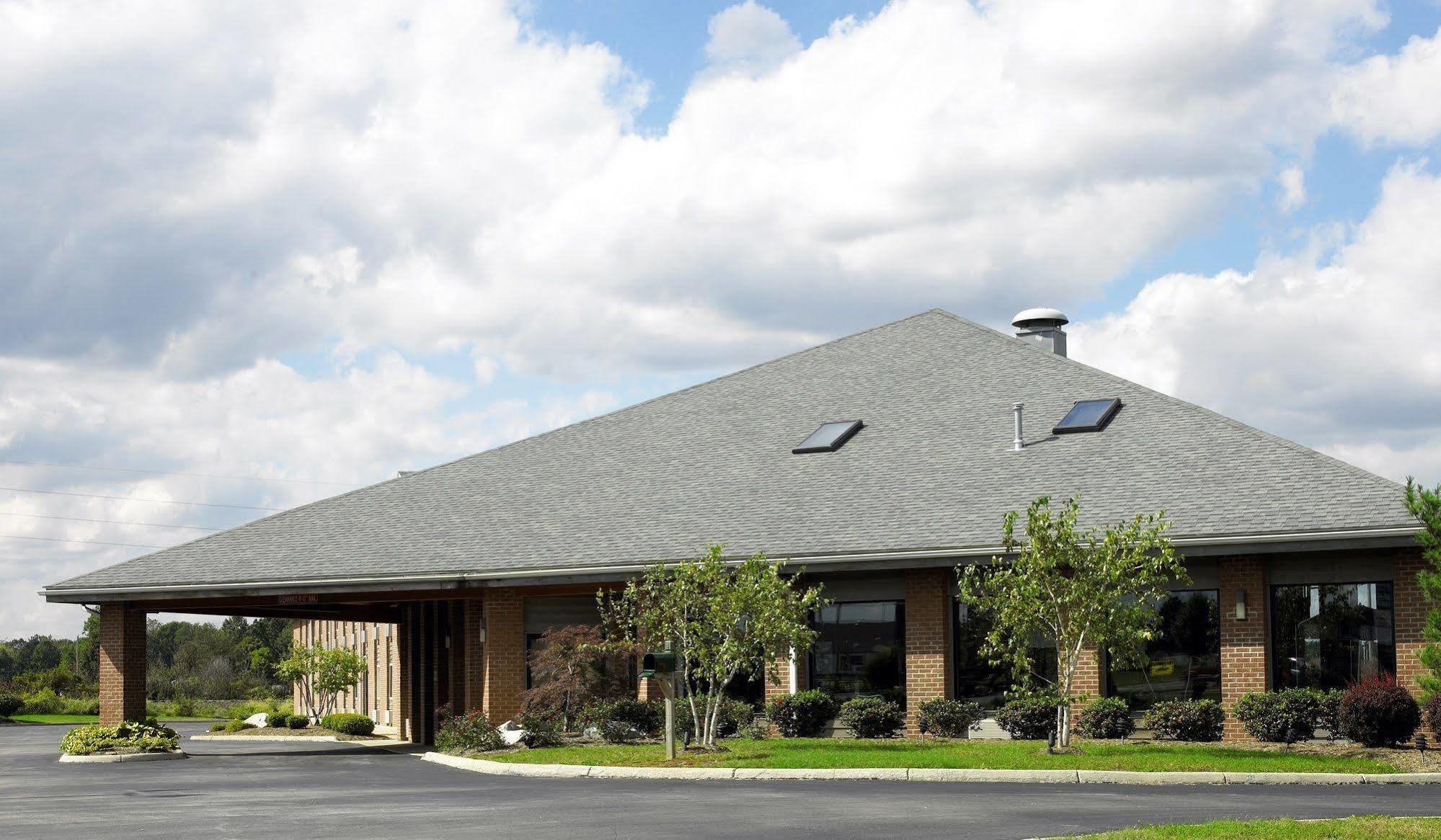 Best Western Norwalk Exterior photo