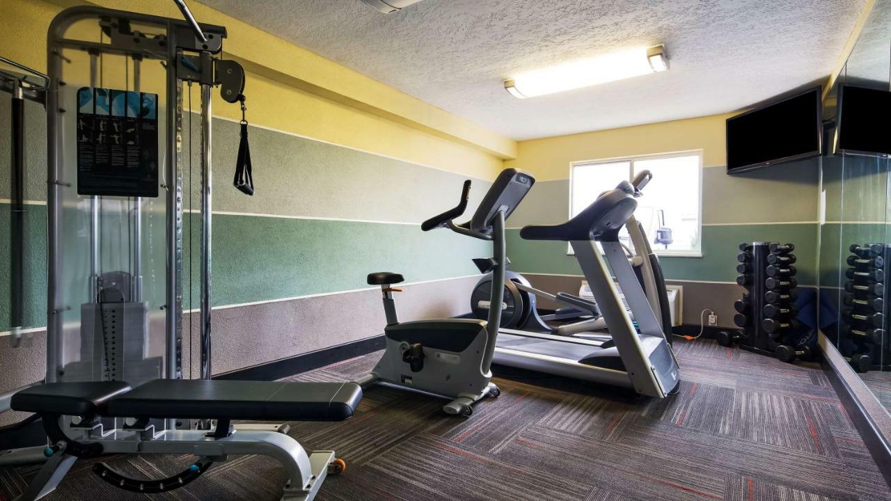 Best Western Norwalk Exterior photo