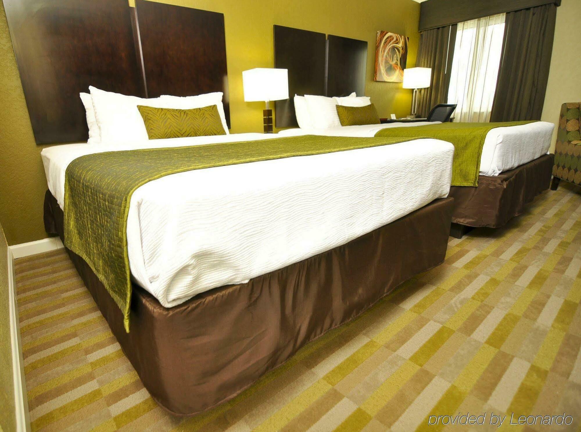 Best Western Norwalk Exterior photo